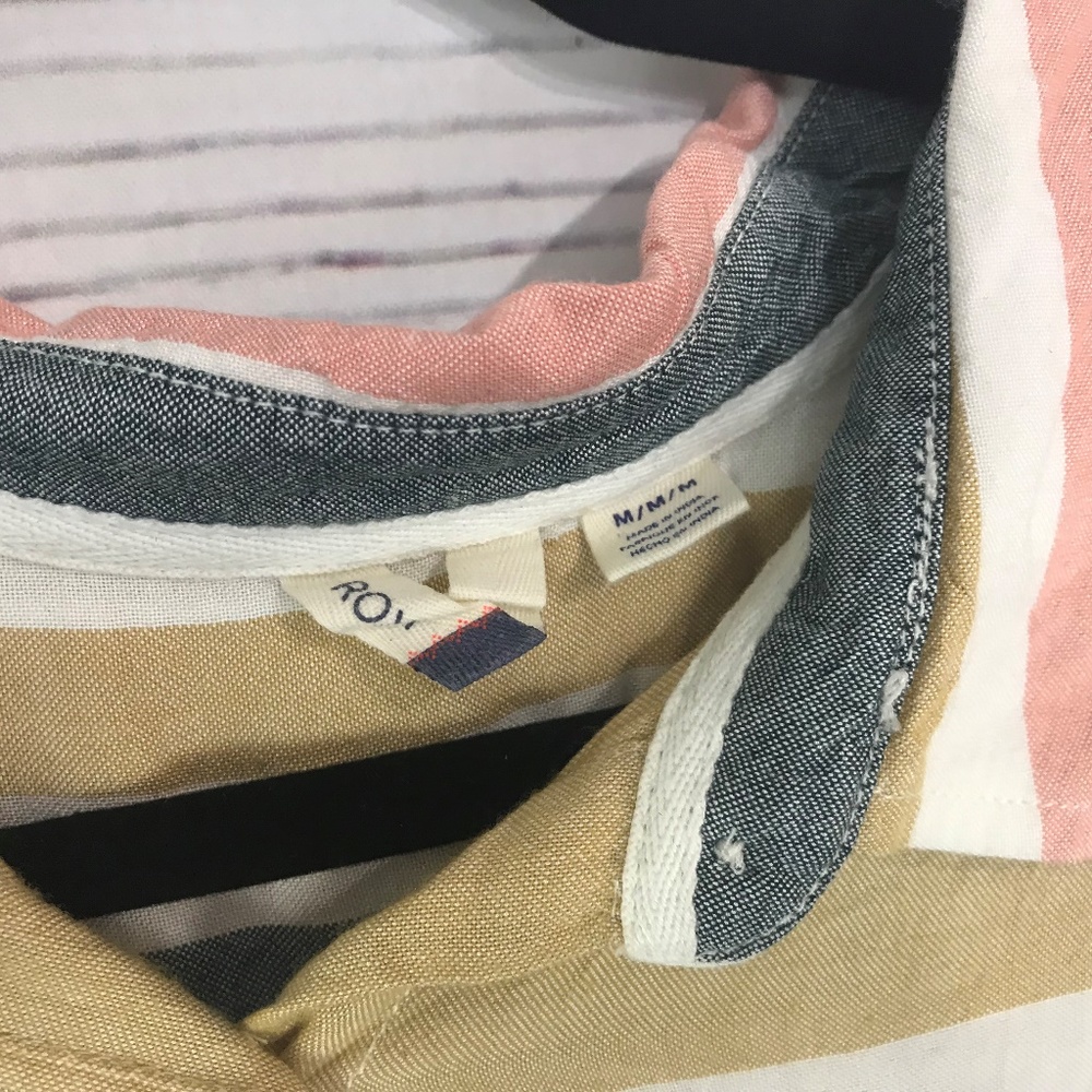 Roxy Size Medium Button Down Striped Pastel Collar - image 4